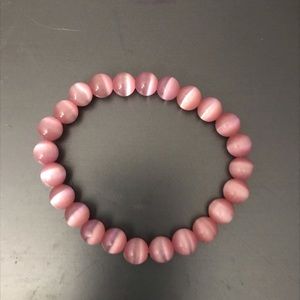 Stretching bead bracelet